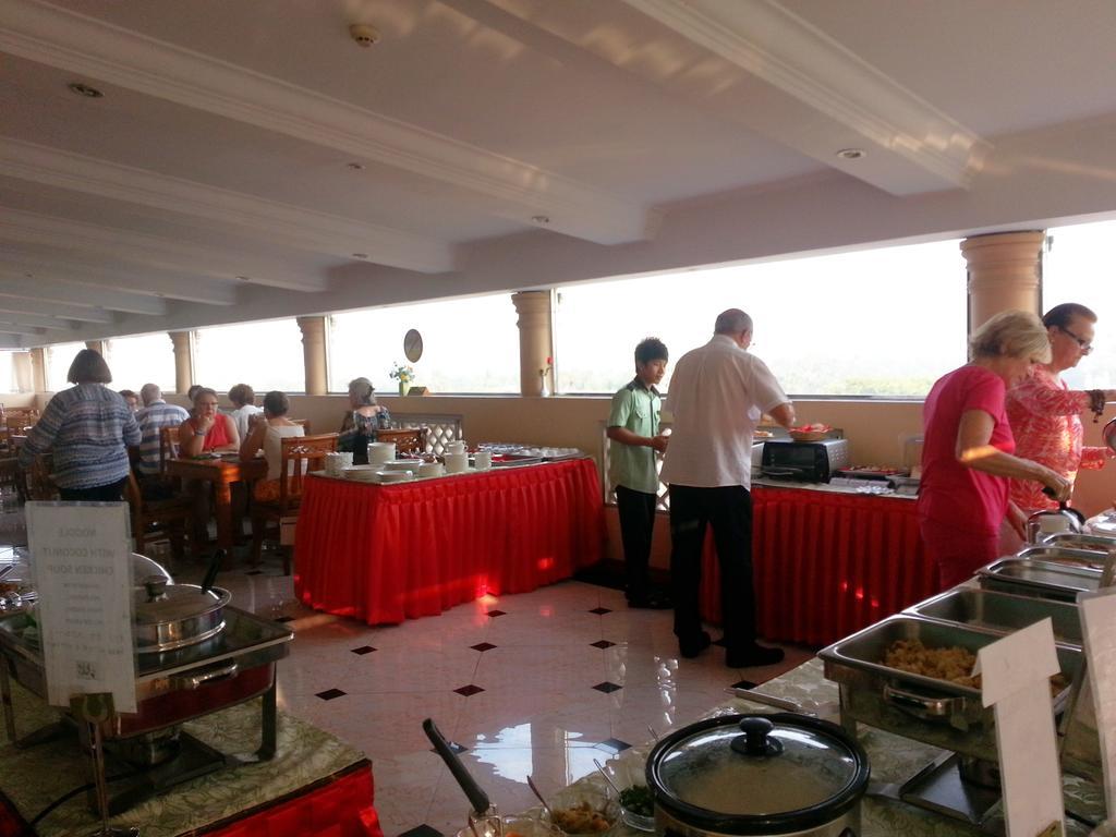 Grand Laurel Hotel Yangon Dış mekan fotoğraf